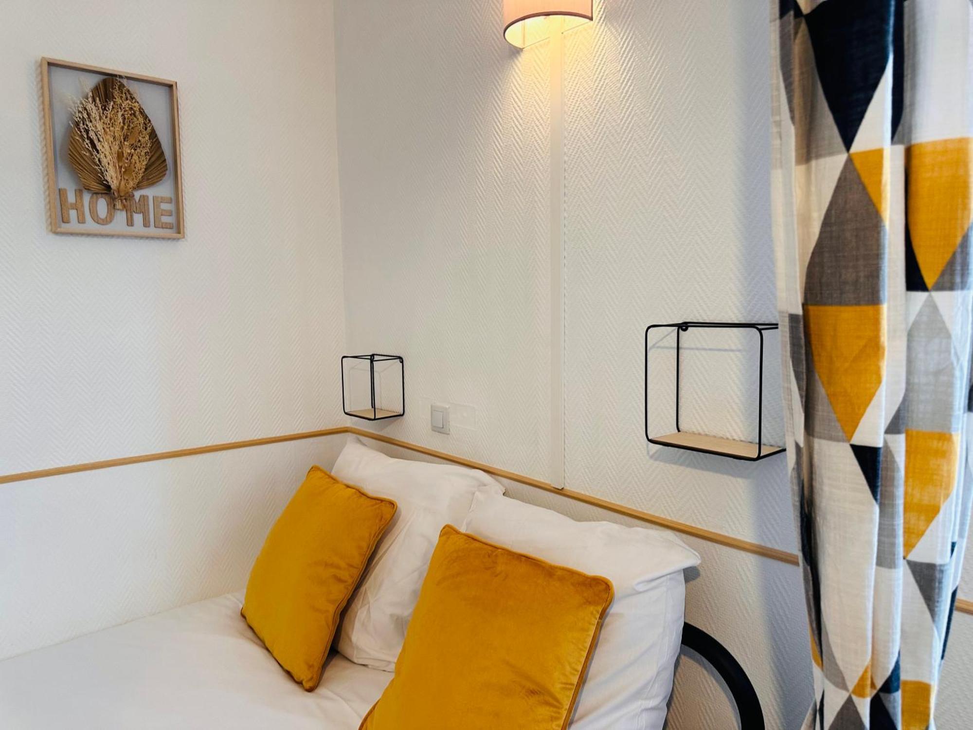 Orleans Centre Proche Gare - Appartement Fonctionnel Residence Calme Parking Prive Gratuit - Le Central Elegance Zewnętrze zdjęcie